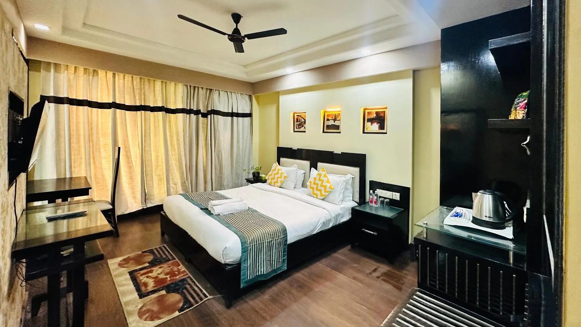 Posh Suites - Golf Course Road Gurgaon